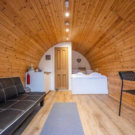 Woodside Pod Villa Fort William Exterior foto